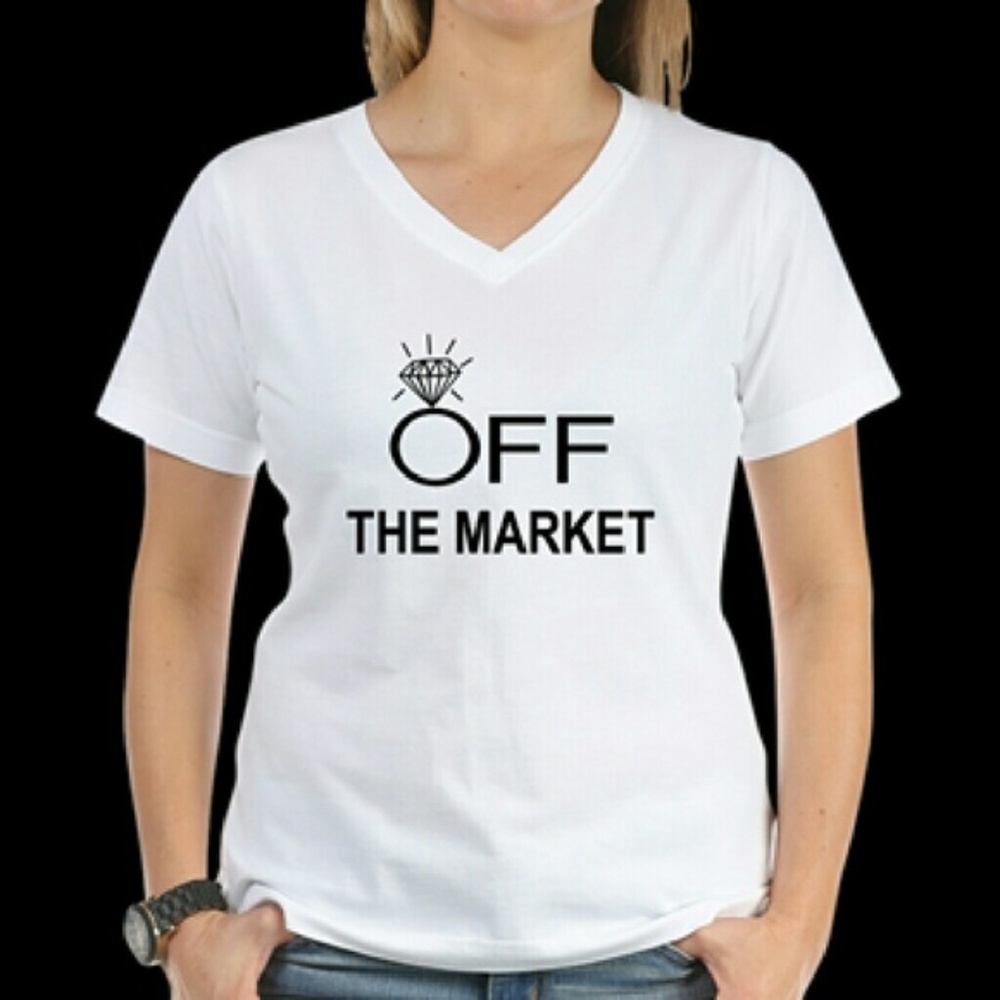 Off The Market Short Sleeve Tee